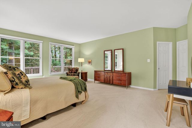 6408 JUMET CT, Fairfax Station, VA 22039