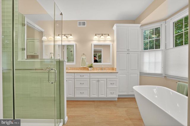 6408 JUMET CT, Fairfax Station, VA 22039