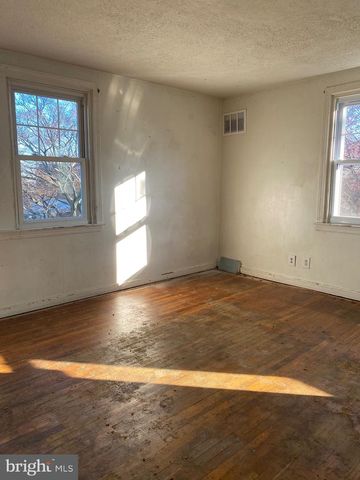 172 BRIDGE ST, Drexel Hill, PA 19026