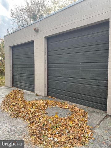 172 BRIDGE ST, Drexel Hill, PA 19026