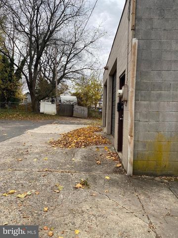 172 BRIDGE ST, Drexel Hill, PA 19026