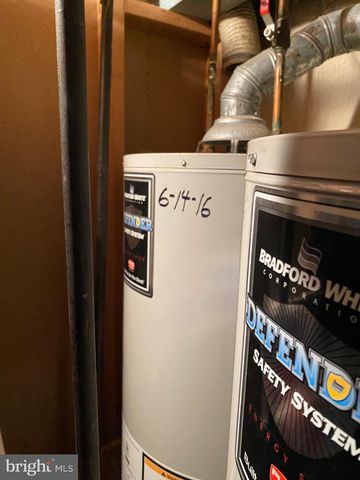 172 BRIDGE ST, Drexel Hill, PA 19026