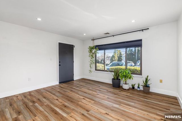 623 Schuyler Avenue 104, Lyndhurst, NJ 07071