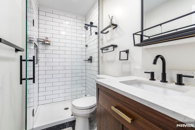 623 Schuyler Avenue 104, Lyndhurst, NJ 07071