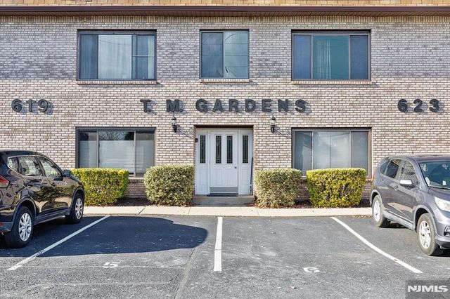 623 Schuyler Avenue 104, Lyndhurst, NJ 07071