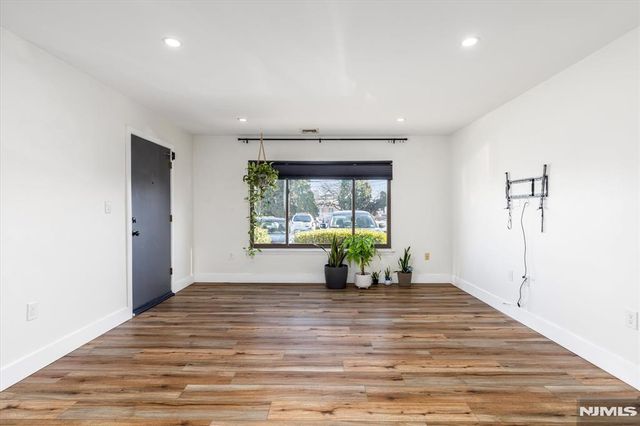 623 Schuyler Avenue 104, Lyndhurst, NJ 07071