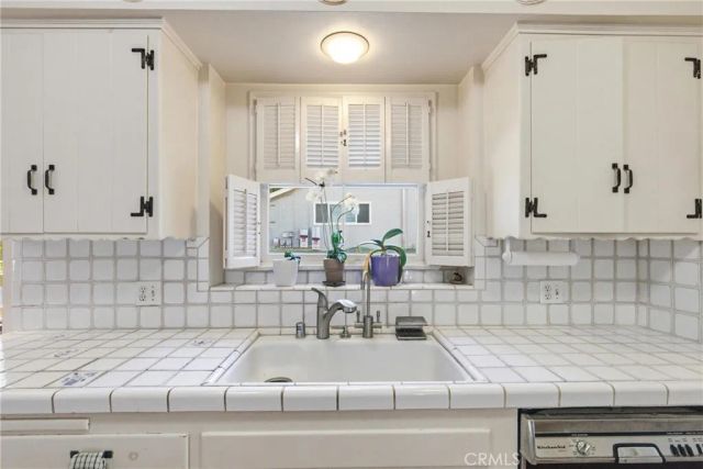 5430 Corbin Avenue, Tarzana, CA 91356