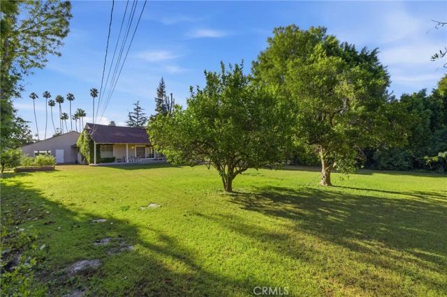 5430 Corbin Avenue, Tarzana, CA 91356