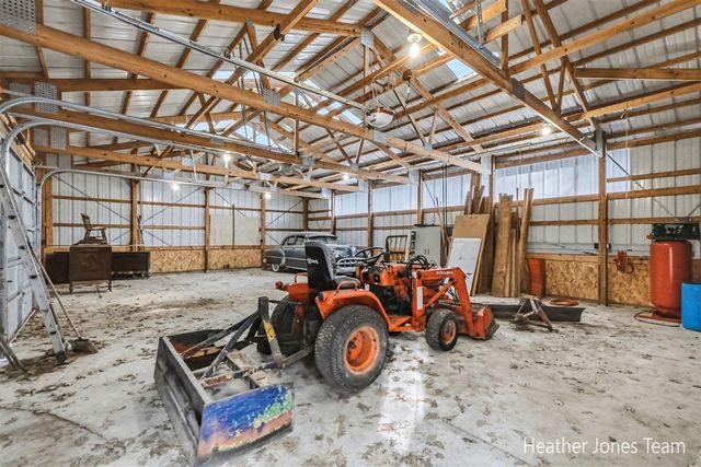 10136 Connelley Avenue, Greenville, MI 48838