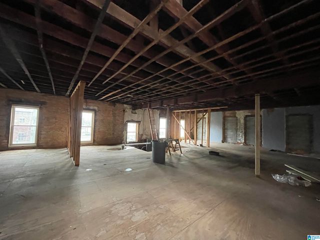 917 NOBLE STREET, Anniston, AL 36207