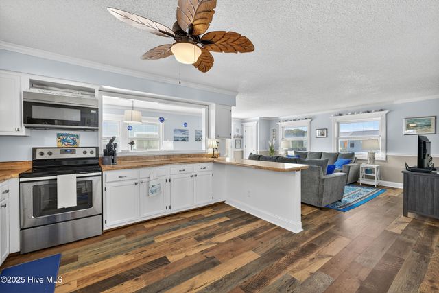 216 Oyster Lane, N Topsail Beach, NC 28460