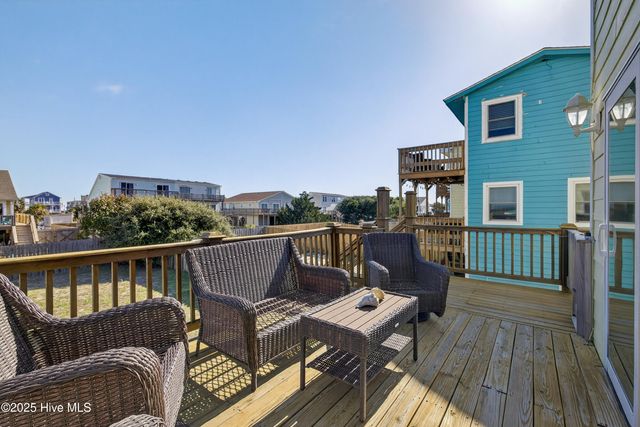 216 Oyster Lane, N Topsail Beach, NC 28460