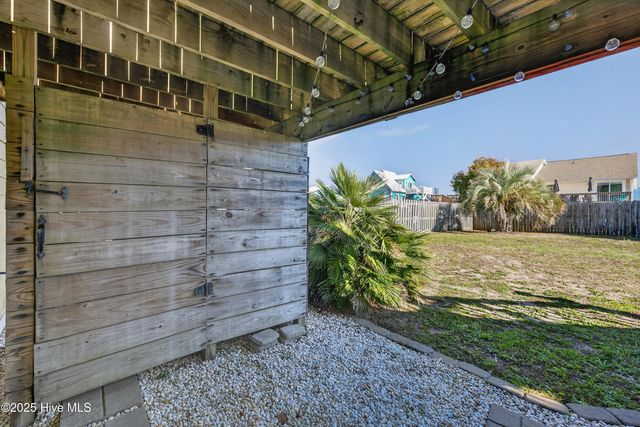 216 Oyster Lane, N Topsail Beach, NC 28460