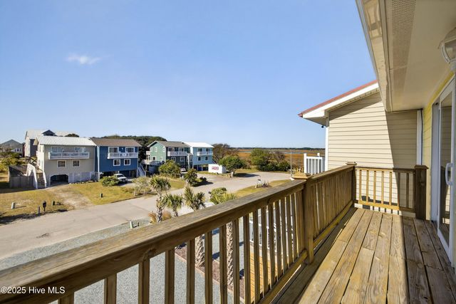 216 Oyster Lane, N Topsail Beach, NC 28460