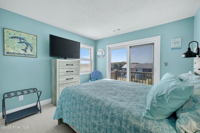 216 Oyster Lane, N Topsail Beach, NC 28460