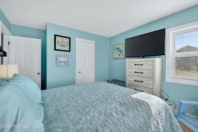 216 Oyster Lane, N Topsail Beach, NC 28460