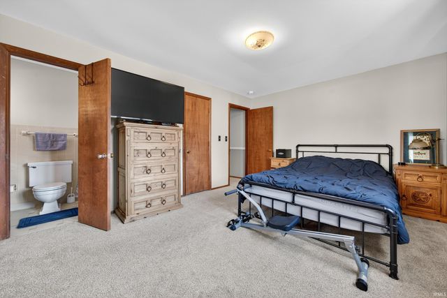 1004 Timbercrest Drive, Logansport, IN 46947