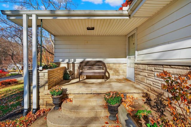 1004 Timbercrest Drive, Logansport, IN 46947