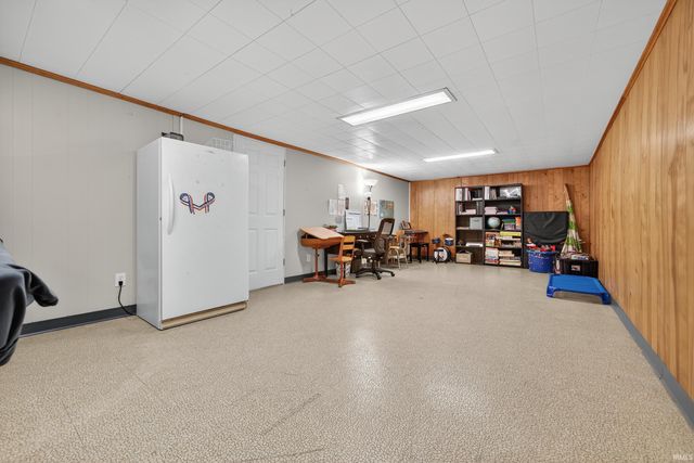 1004 Timbercrest Drive, Logansport, IN 46947