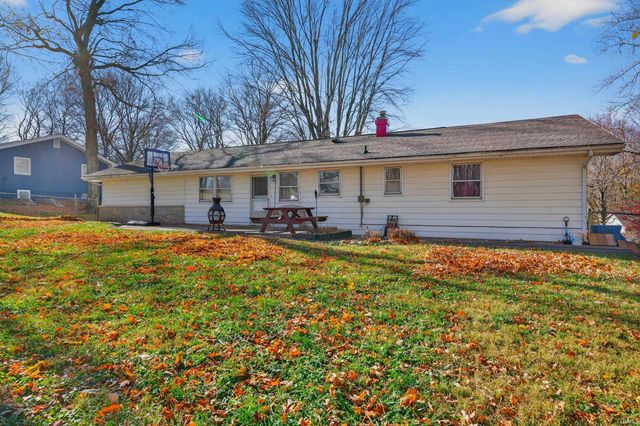 1004 Timbercrest Drive, Logansport, IN 46947