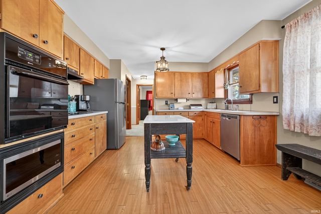 1004 Timbercrest Drive, Logansport, IN 46947