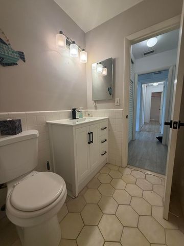 3208 SE 11TH Street 202, Pompano Beach, FL 33062