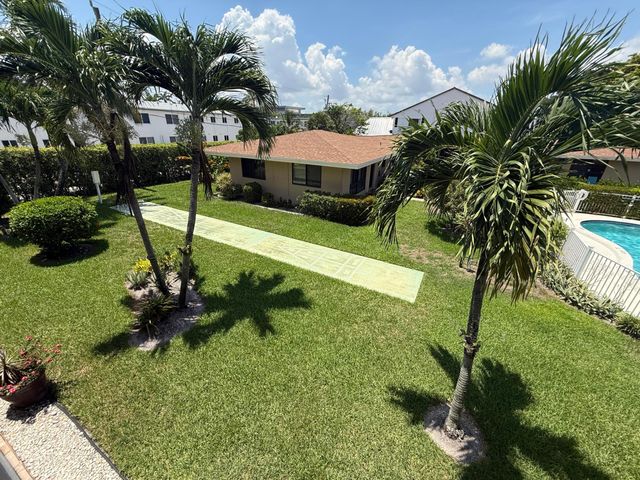 3208 SE 11TH Street 202, Pompano Beach, FL 33062