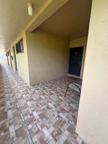 3208 SE 11TH Street 202, Pompano Beach, FL 33062
