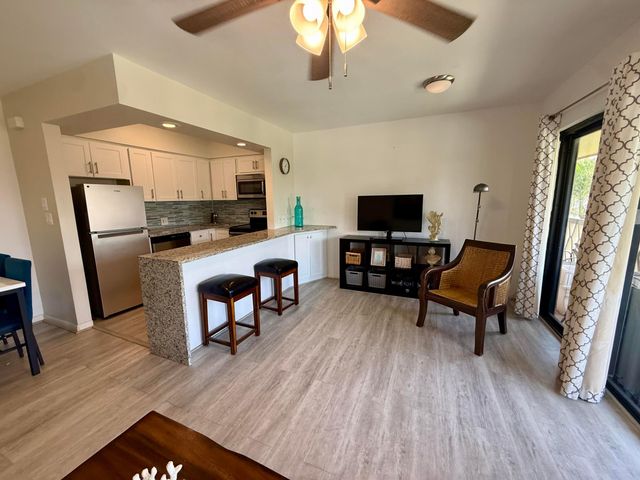 3208 SE 11TH Street 202, Pompano Beach, FL 33062