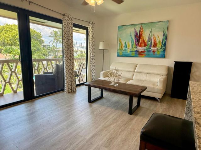 3208 SE 11TH Street 202, Pompano Beach, FL 33062