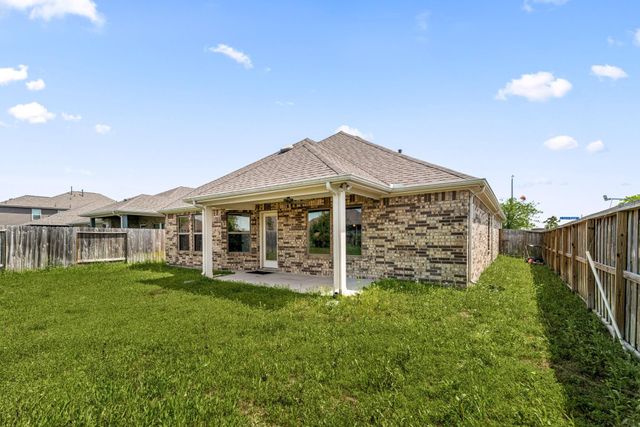 2303 Gentle Breeze Lane, Baytown, TX 77523