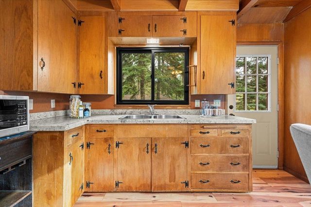 298 Estates Drive, Tahoe Vista, CA 96148