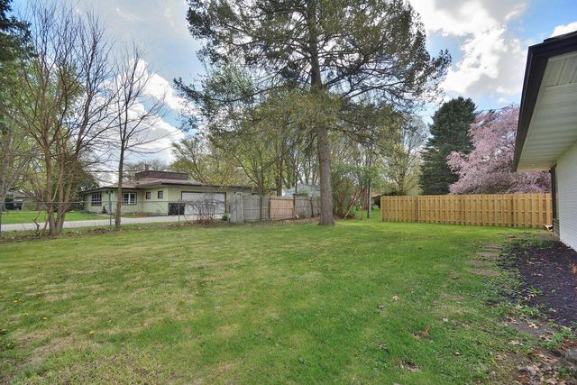 2106 Murphy Woods ROAD, Beloit, WI 53511