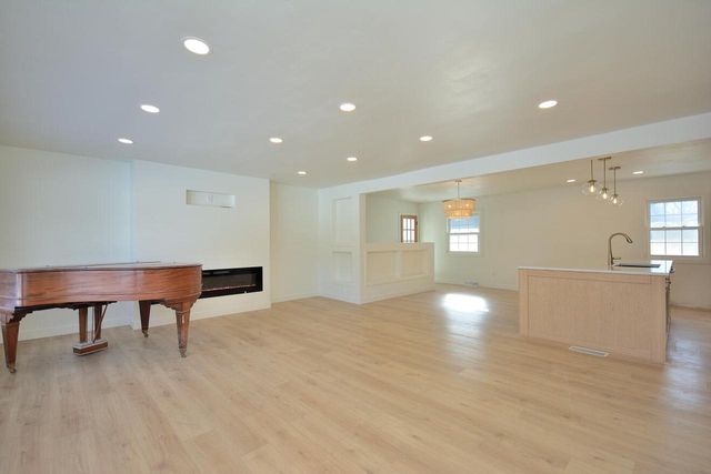 2106 Murphy Woods ROAD, Beloit, WI 53511