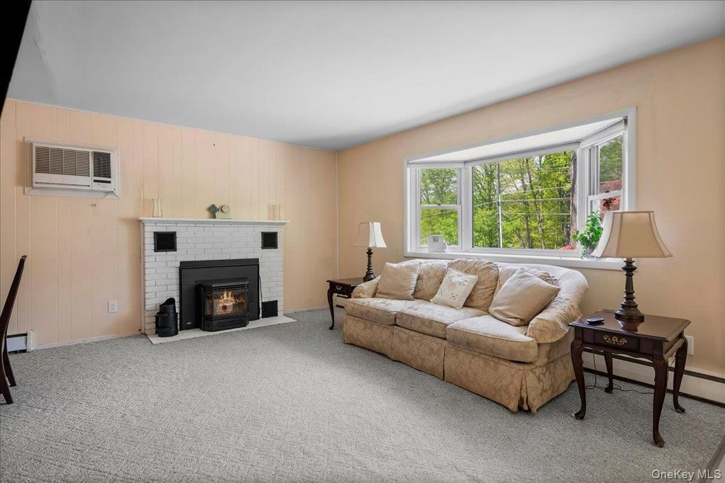 147 Lockwood Road, Cortlandt Manor, NY 10567 — photo 4