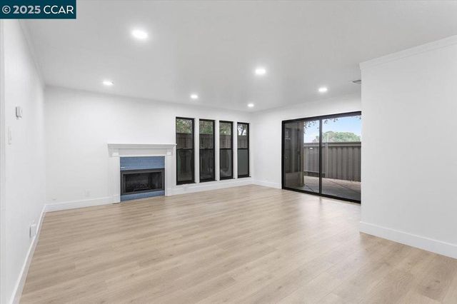 2405 Sunny Ln 3, Antioch, CA 94509