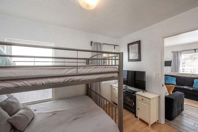 830 Pismo, San Diego, CA 92109