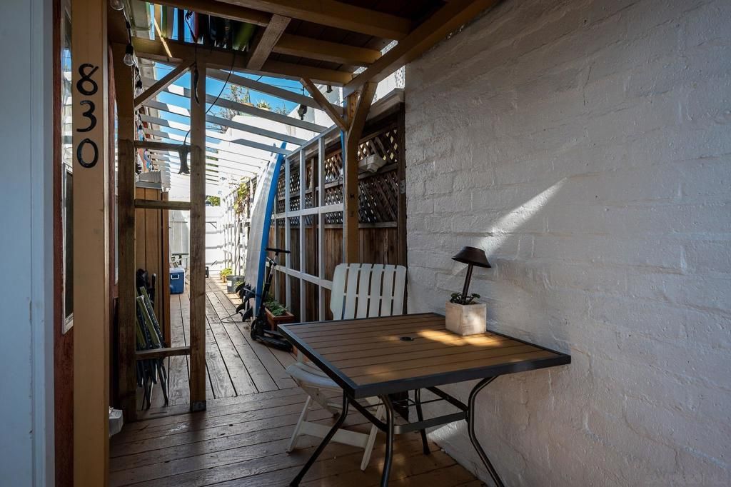 Image 32 of property listing at 830 Pismo, San Diego, CA 92109