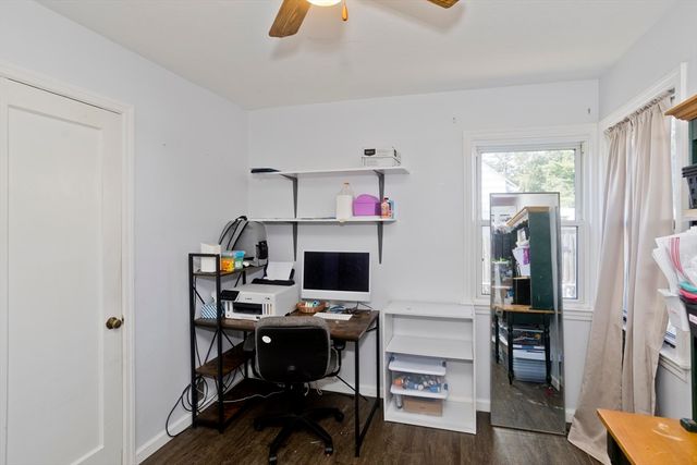 39 Seymour Ave, Springfield, MA 01109
