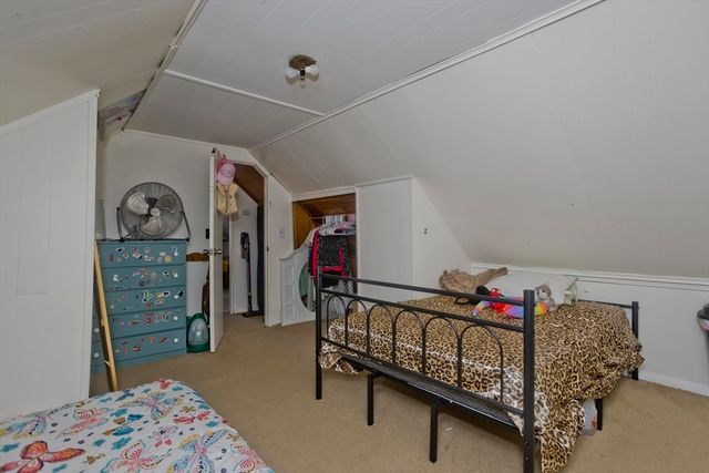 39 Seymour Ave, Springfield, MA 01109