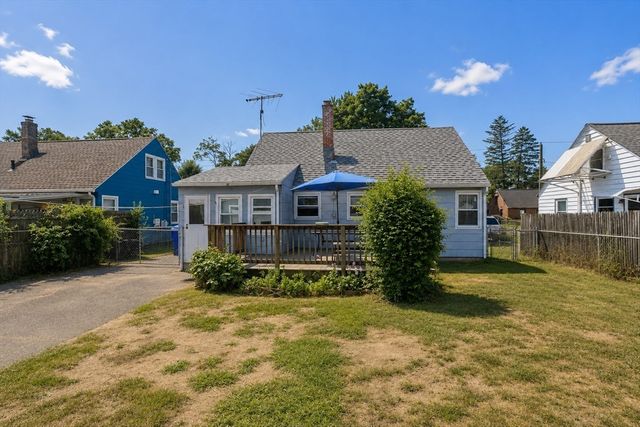 39 Seymour Ave, Springfield, MA 01109