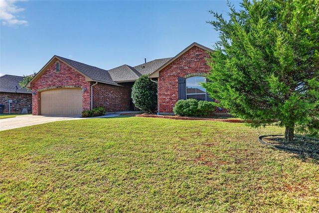 346 Pacific Crest Trail, Edmond, OK 73003