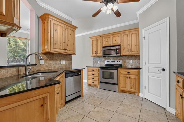 346 Pacific Crest Trail, Edmond, OK 73003
