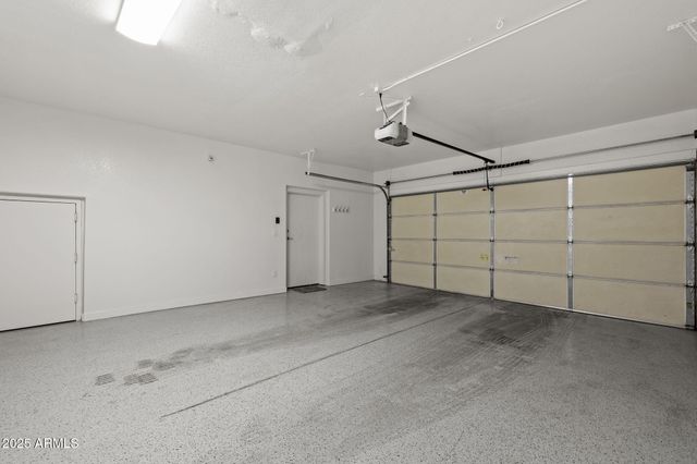 15221 N CLUBGATE Drive 2028, Scottsdale, AZ 85254