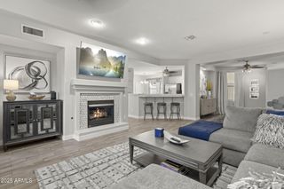 15221 N CLUBGATE Drive 2028, Scottsdale, AZ 85254