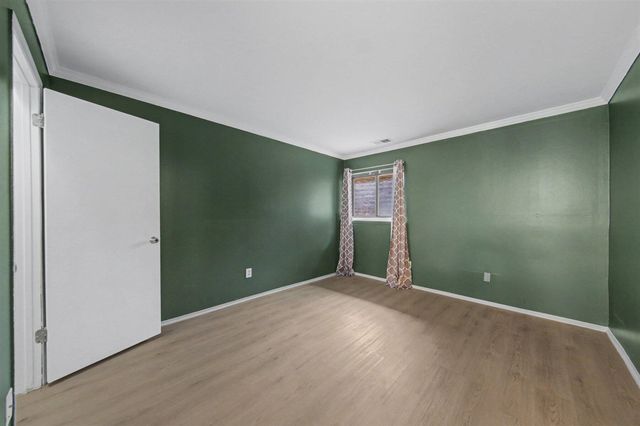 300 Briarcrest Drive 140, Ann Arbor, MI 48104