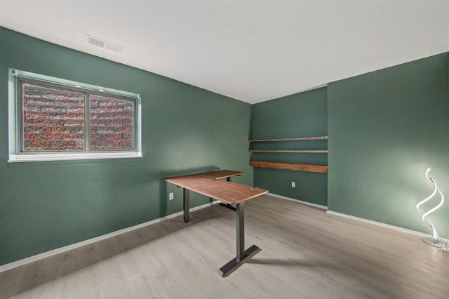 300 Briarcrest Drive 140, Ann Arbor, MI 48104