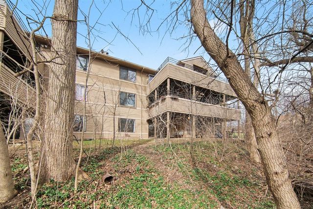 300 Briarcrest Drive 140, Ann Arbor, MI 48104