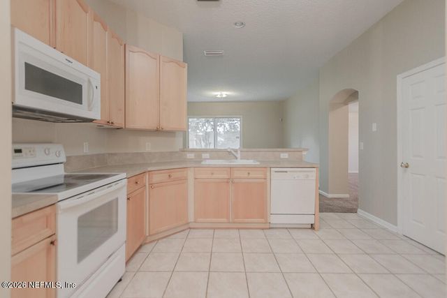 684 SID Drive, Jacksonville, FL 32218