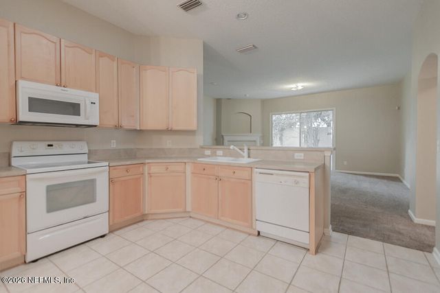 684 SID Drive, Jacksonville, FL 32218